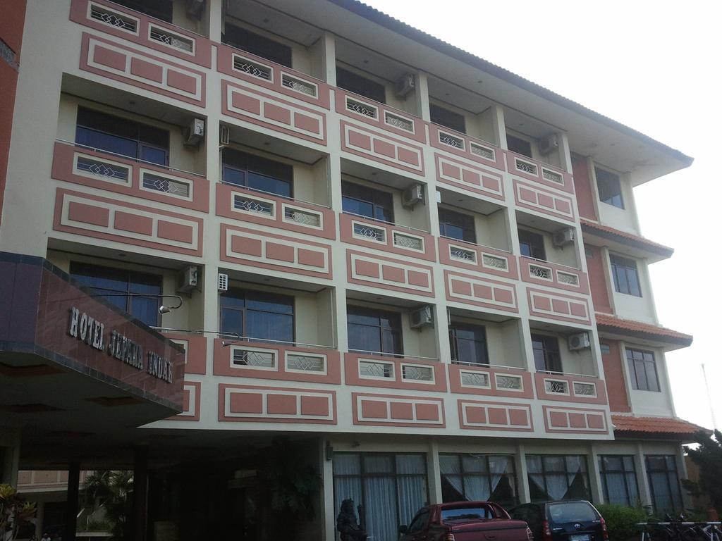Jepara Indah Hotel Camera foto