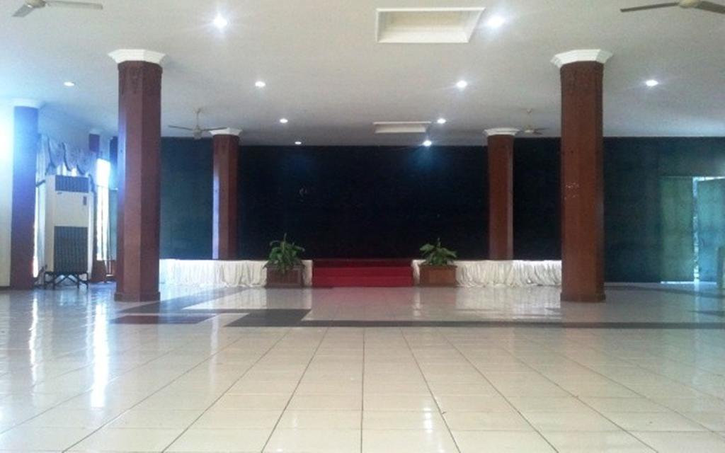 Jepara Indah Hotel Esterno foto