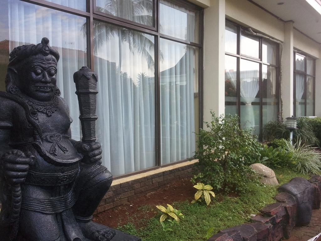 Jepara Indah Hotel Esterno foto