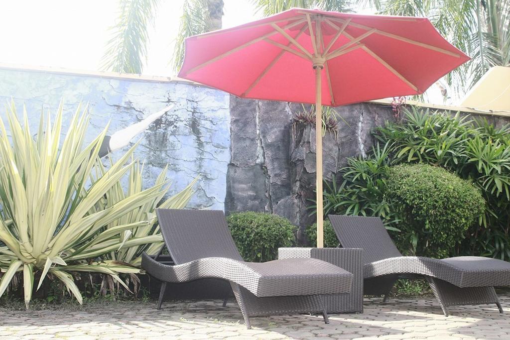 Jepara Indah Hotel Esterno foto