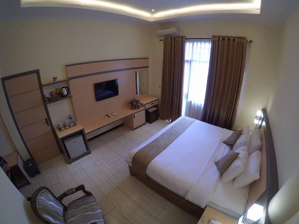 Jepara Indah Hotel Esterno foto